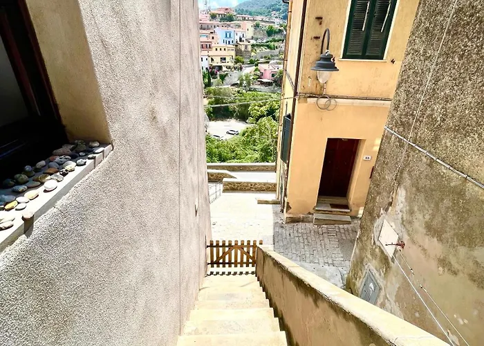 Bilocale In Centro A * Capoliveri (Isola d'Elba)